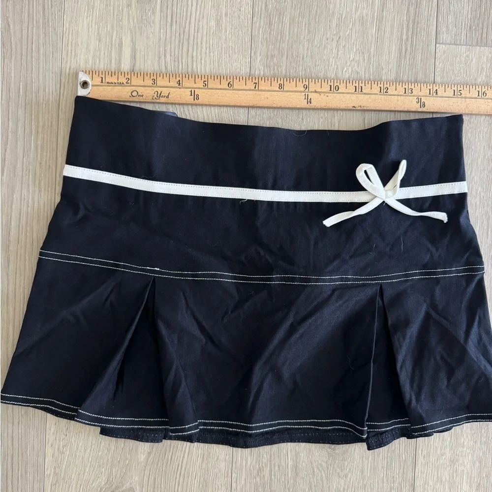 Motel Rocks Black and White Skater‎ Mini Skirt NWT